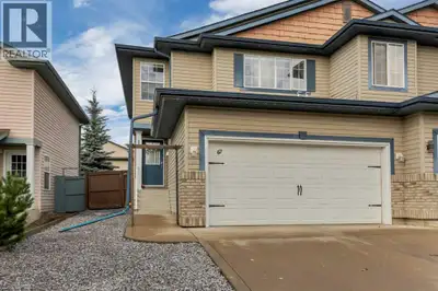 FULLY DEVELOPED 3 BEDROOM, 4 BATHROOM SEMI-DETACHED 2-STOREY ~ LOCATED ON A QUIET CUL-DE-SACE IN ASP...
