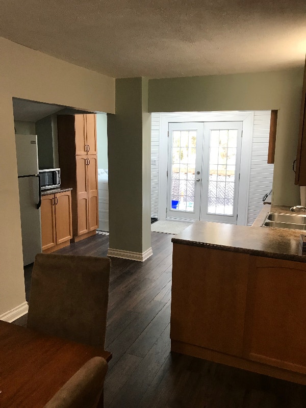 2 bedroom all inclusive, furnished by the lake Long Term Rentals