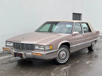 1991 Cadillac Fleetwood – Mint Condition | No Accidents | 168,000 KM CARFAX VERIFIED! Step into clas...
