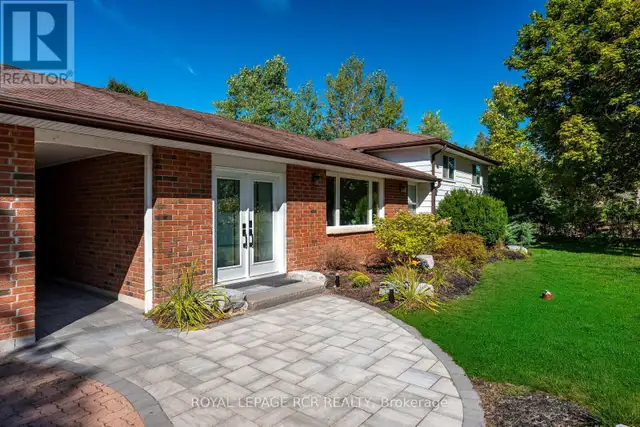 2534 SUNNIDALE ROAD Springwater, Ontario in Houses for Sale in Barrie - Image 3