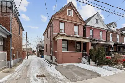 Recently renovated Bachelor apartment. Available April 1. (id:24493) MLS® #X11985604 The trademarks...