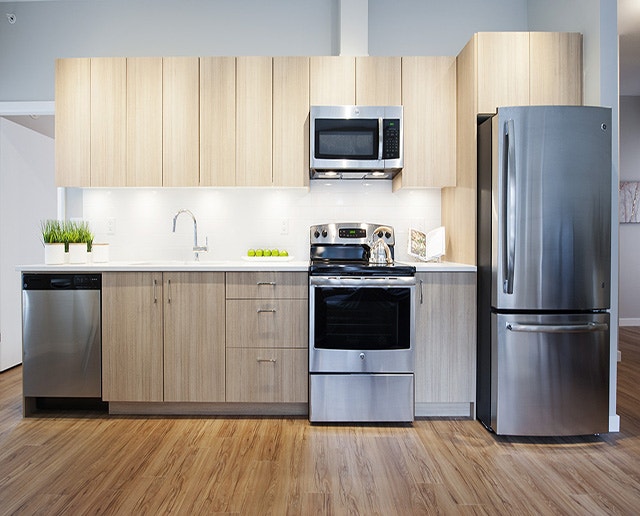 2+den suites in downtown Victoria! Call Today Long Term Rentals