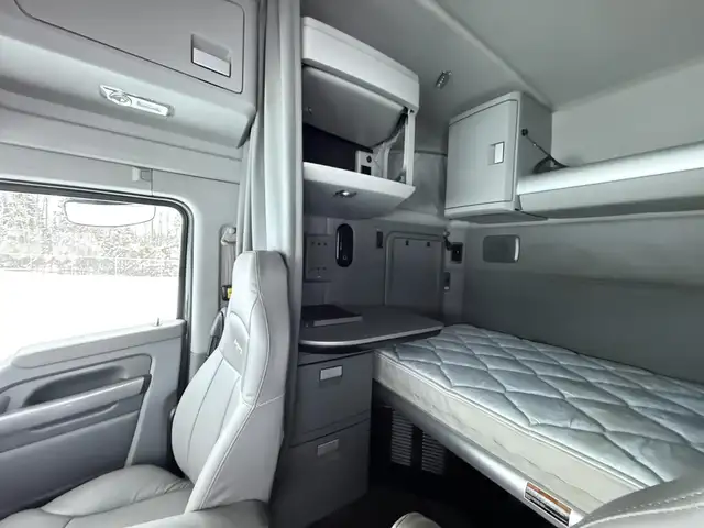 2019 KENWORTH T880 in Heavy Trucks in Saskatoon - Image 18