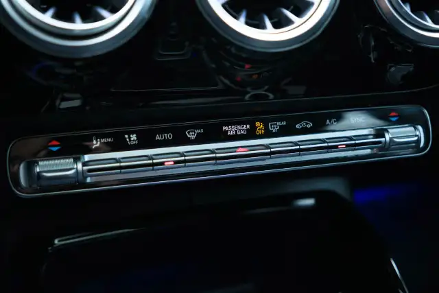 2022 Mercedes-Benz A-Class in Cars & Trucks in Markham / York Region - Image 42
