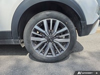 ONE OWNER, CLEAN CARFAX, CERTIFIED PRE-OWNED, Apple CarPlay, Android Auto, 8-inch NissanConnect touc... (image 9)