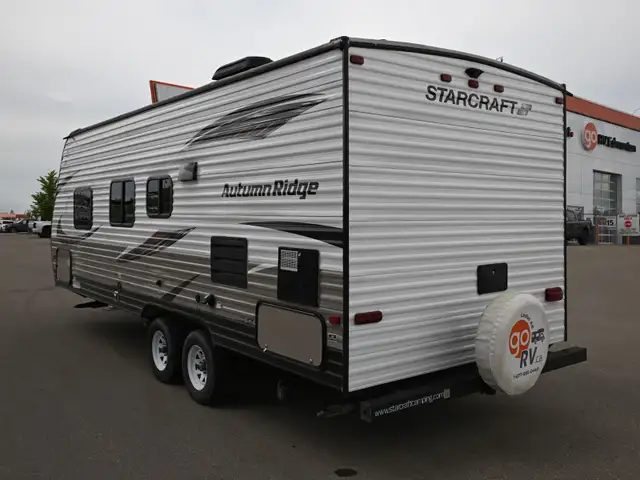 2018 Autumn Ridge Outfitter 23FB in Travel Trailers & Campers in St. Albert - Image 5