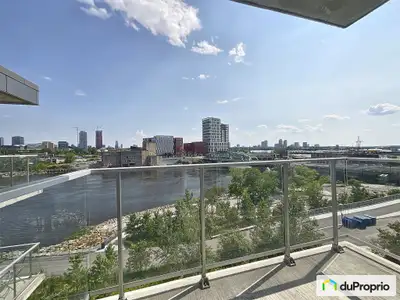 Rarement en vente : condo côté rivière. Superbe condo moderne, lumineux, avec vue directe sur la riv...