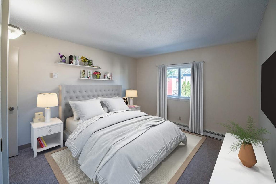 University of Manitoba - One-Bedroom Suites Available 5