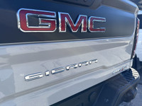 AMVIC Licensed Dealer Stock#:T4126119 AMVIC LICENSED DEALER The 2026 GMC Sierra 2500 HD AT4X Crew Ca... (image 6)