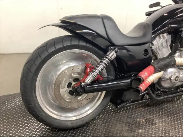 2004 HARLEY-DAVIDSON VRSCB V-ROD in Street, Cruisers & Choppers in City of Toronto - Image 4