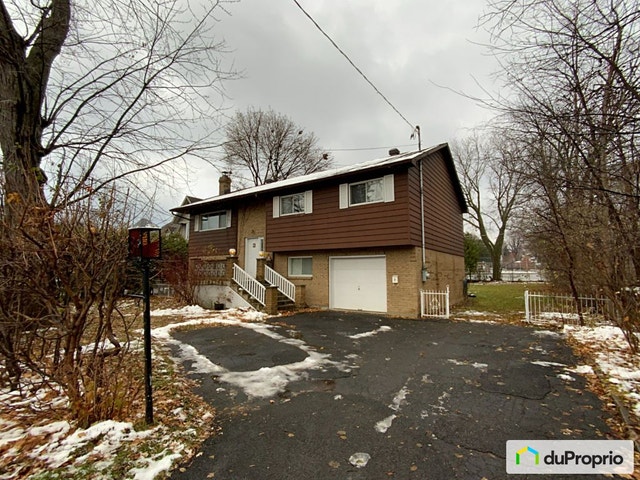 $950,000 - 2 Storey for sale in Pointe-Claire — photo 1