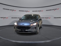 // ACCIDENT FREE!! // Meet the 2022 Ford Escape SE FWD, a smart, practical SUV that fits life in Cay... (image 2)