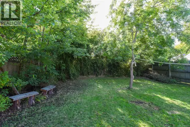 2767 Ulverston Ave Cumberland, British Columbia in Houses for Sale in Comox / Courtenay / Cumberland - Image 39