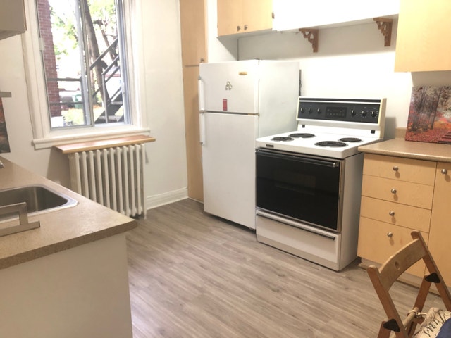 31/2 à Louer à Cote-des-neiges tout près UdeMtl, HEC, HGJ — photo 3