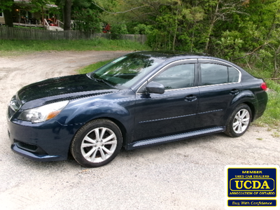 Just up from the GTA. No accidents, clean body and floors. Loaded 3.6 R AWD with 6 cylinders, all po...