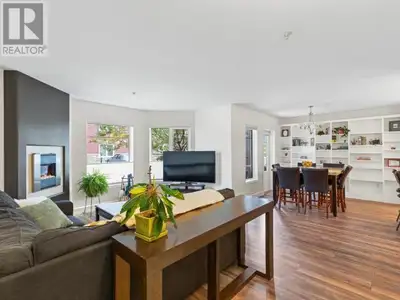 Beautiful, bright 2-bedroom, 1-bath condo in the heart of downtown Whitehorse! This ground-floor uni...
