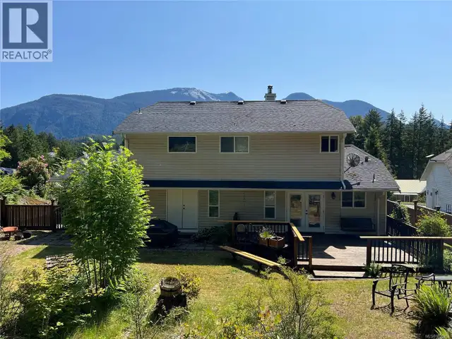 492 CEDAR Cres Gold River, British Columbia in Houses for Sale in Campbell River - Image 33