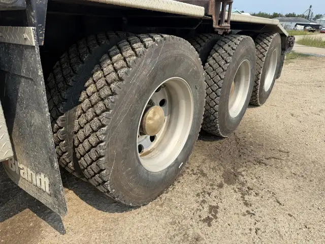 2020 KENWORTH T800 in Heavy Trucks in Saskatoon - Image 31