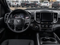 Welcome to Barrie Dodge Chrysler Jeep. Powerful 3.6L V-6 engine - 4x4 drivetrain for superior tracti... (image 2)