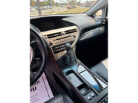 SALE PRICE!! NO ACCIDENTS!! POWER SUNROOF, ALL WHEEL DRIVE, HEATED AND A/C SEATS, REAR VIEW CAMERA,... (image 5)