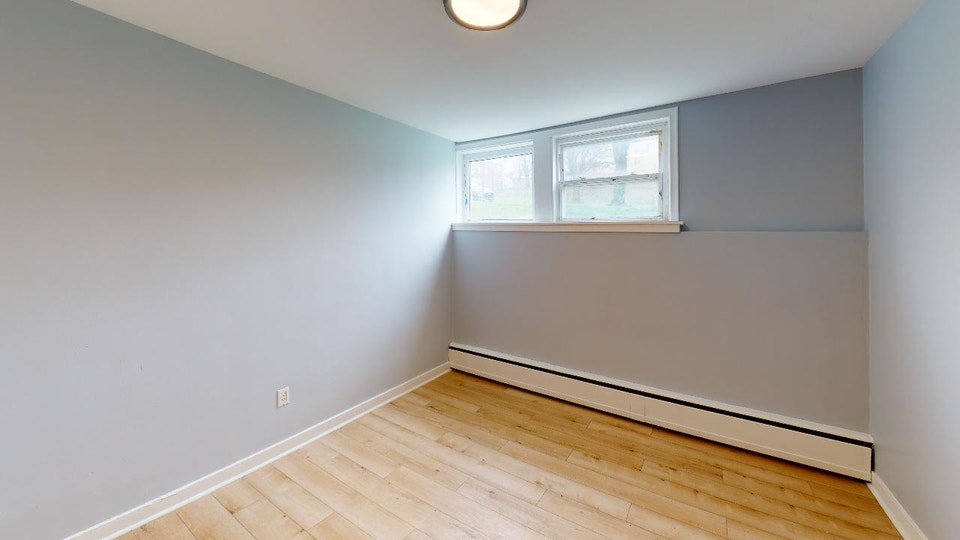 SPACIOUS ONE BEDROOM IN WEST END HALIFAX AVAILABLE NOVEMBER 1ST 5