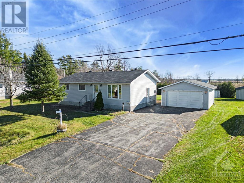 985 METEOR AVENUE Navan, Ontario Houses for Sale Ottawa Kijiji