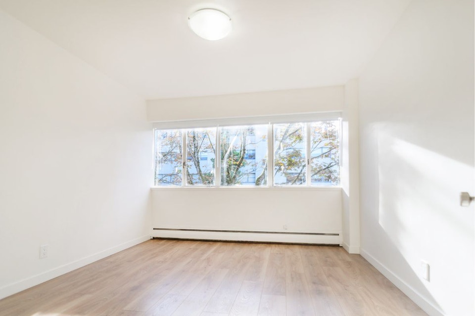 Stephen Court - 1 Bedroom available at 1315 Broughton St, Vancou 5