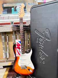 1993 USA Fender Stratocaster American Standard Guitar  - MINT!