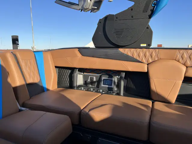 2025 Malibu M230 in Powerboats & Motorboats in Saskatoon - Image 17