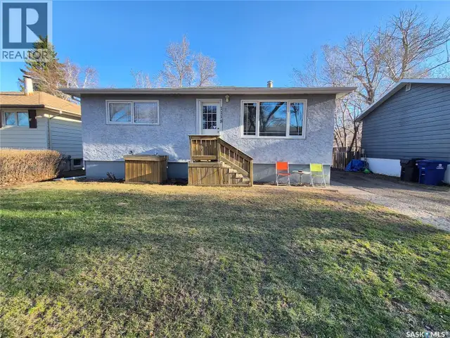1118 PARK AVENUE Weyburn, Saskatchewan in Houses for Sale in Regina - Image 29