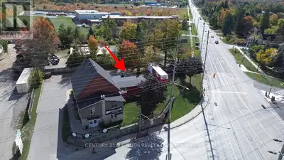 Excellent opportunity to lease a high-visibility 400 SF commercial retail unit on busy Mapleview Dri...