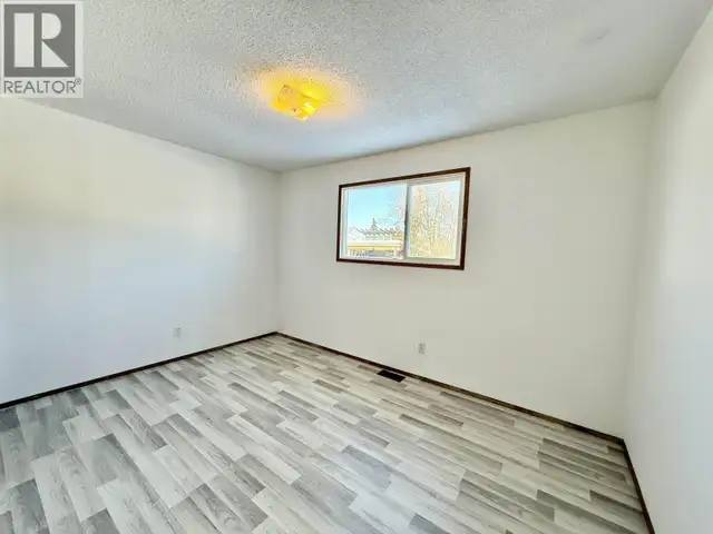 2131 24TH AVENUE Hazelton, British Columbia in Houses for Sale in Smithers - Image 7