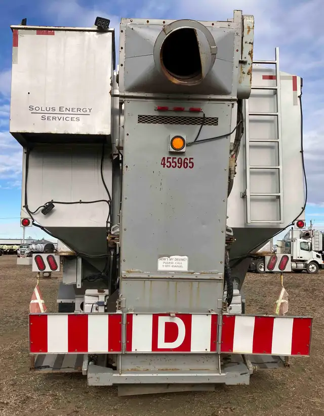 2012 APPCO 4,000 CUBIC FT SAND STORAGE PIG DRY BULK TANK TRAILER in Heavy Equipment in Laval / North Shore - Image 4