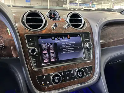 2019 Bentley Bentayga V8 AWD | NO LUX TAX | NIGHT VISION | HEADS, View more