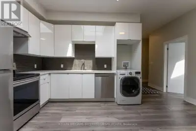 Spacious 1,049 sq ft three bedroom unit located right on the vibrant and iconic Queen Street West. P...