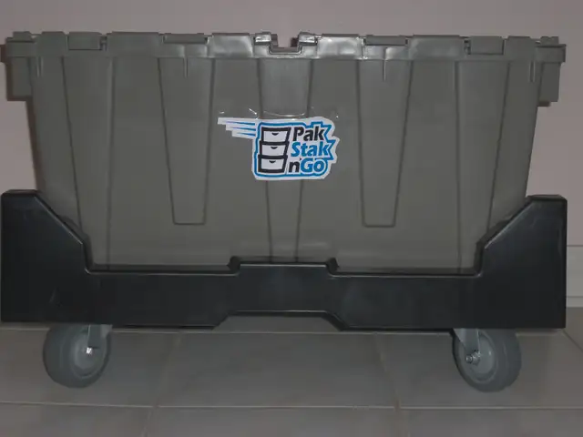 SIMPLE , EASY AND AFFORDABLE RENTAL BOXES TO MAKE MOVING EASY in Storage Containers in Oakville / Halton Region - Image 2