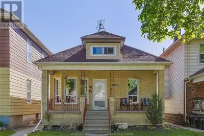 1352 LINCOLN Windsor, Ontario