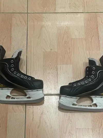 Bauer Supreme Elite Junior Ice Hockey Skates SIZE 2 - NO LACES, View more