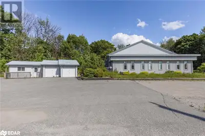 Potential Seller Mortgage Terms Possible/Orillia North Edge/Live-Work/Large Home + Triple Car + 1 ac...