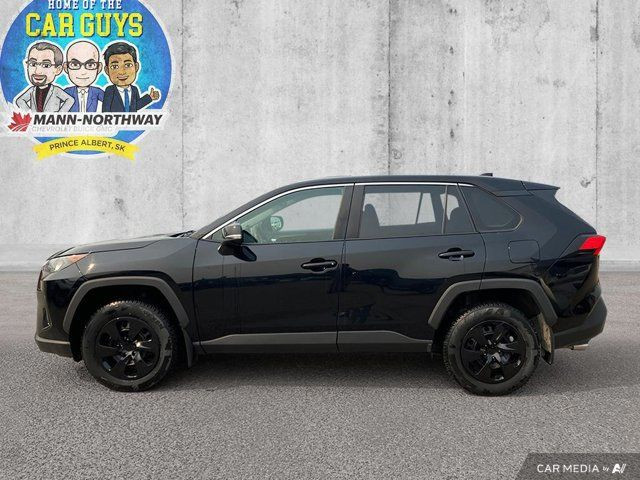 2022 Toyota RAV4 LE | Rear View Camera | Heated Seats in Cars & Trucks in Prince Albert - Image 2
