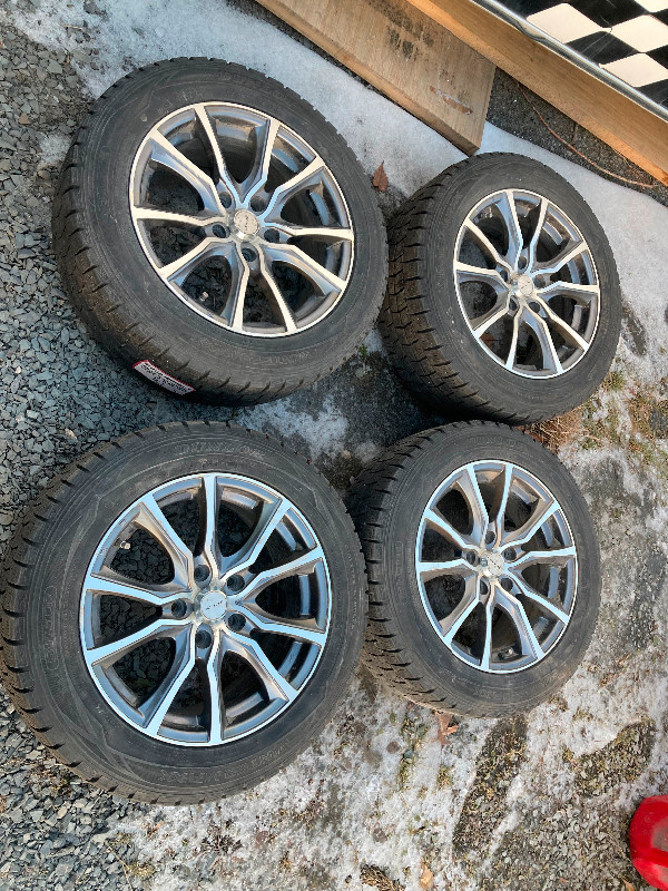 Plusieurs set roue Mag pneus hiver prix varié dans Pneus et jantes  à Drummondville