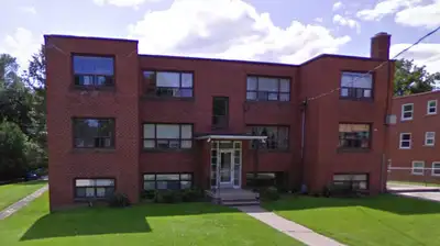 Suite Amenities Fridge Stove Carpeted floors Ceramic floors Hardwood floors In-suite storage Walk-in...