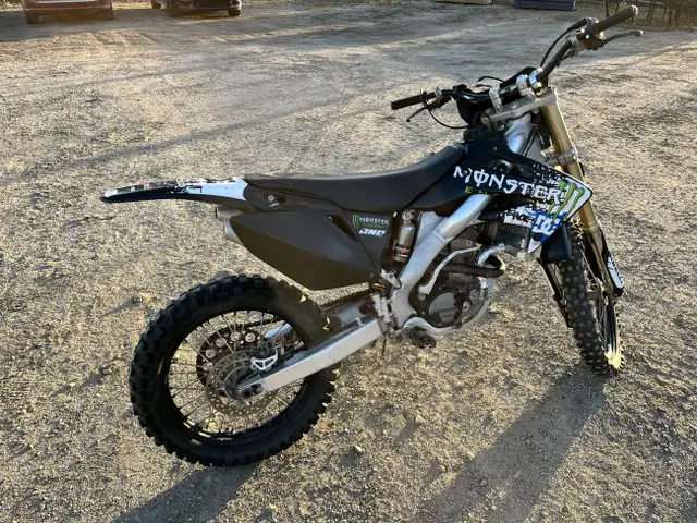 2009 Honda CRF250R Dirt Bike 29H on Rebuild Financing Available! in Dirt Bikes & Motocross in Saskatoon - Image 7