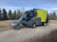 STORTI self-loading 600 ft.³ vertical feed truck