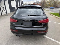 All vehicles come with a full vehicle History Report, ask to see it! 2018 Audi Q3 comfort features i... (image 6)