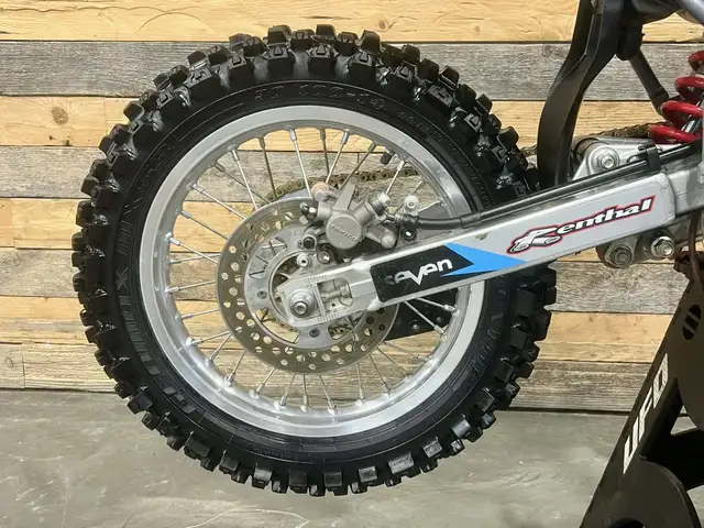 2021 Suzuki RM 85 + 14''&17'' WHEELS + 2 STROKES + YOUTH-KIDS MX in Dirt Bikes & Motocross in Ottawa - Image 18