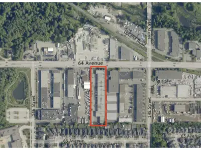 Prime corner industrial unit with excellent exposure to 64 Avenue. Tastefully finished and featuring...