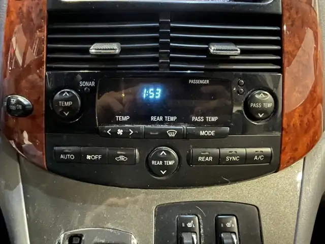 2007 Toyota Sienna XLE LTD AWD in Cars & Trucks in City of Montréal - Image 22