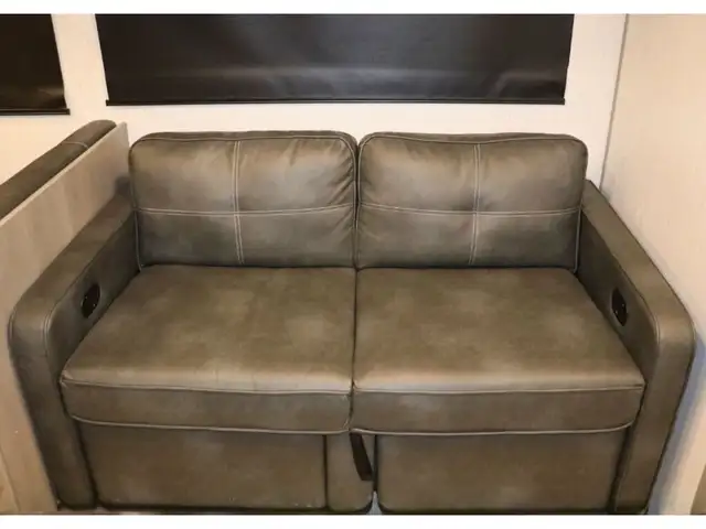 2022 Dutchmen Kodiak SE 28SBH 33FT LIGHT WT, BUNK ROOM/GREAT LAY in Cars & Trucks in Winnipeg - Image 16