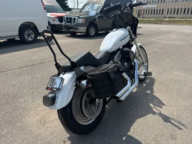 2005 Harley-Davidson Sportster ~ SPORSTER 883 ~ CANADIAN ~ V&H E in Street, Cruisers & Choppers in City of Toronto - Image 6